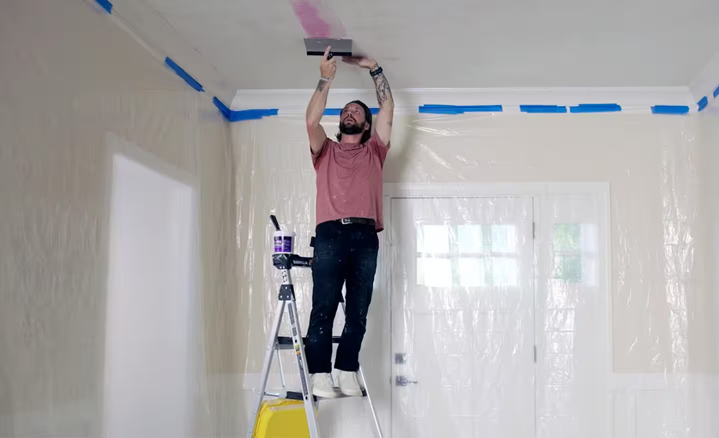 How to Remove Popcorn Ceiling in 8 Easy Steps